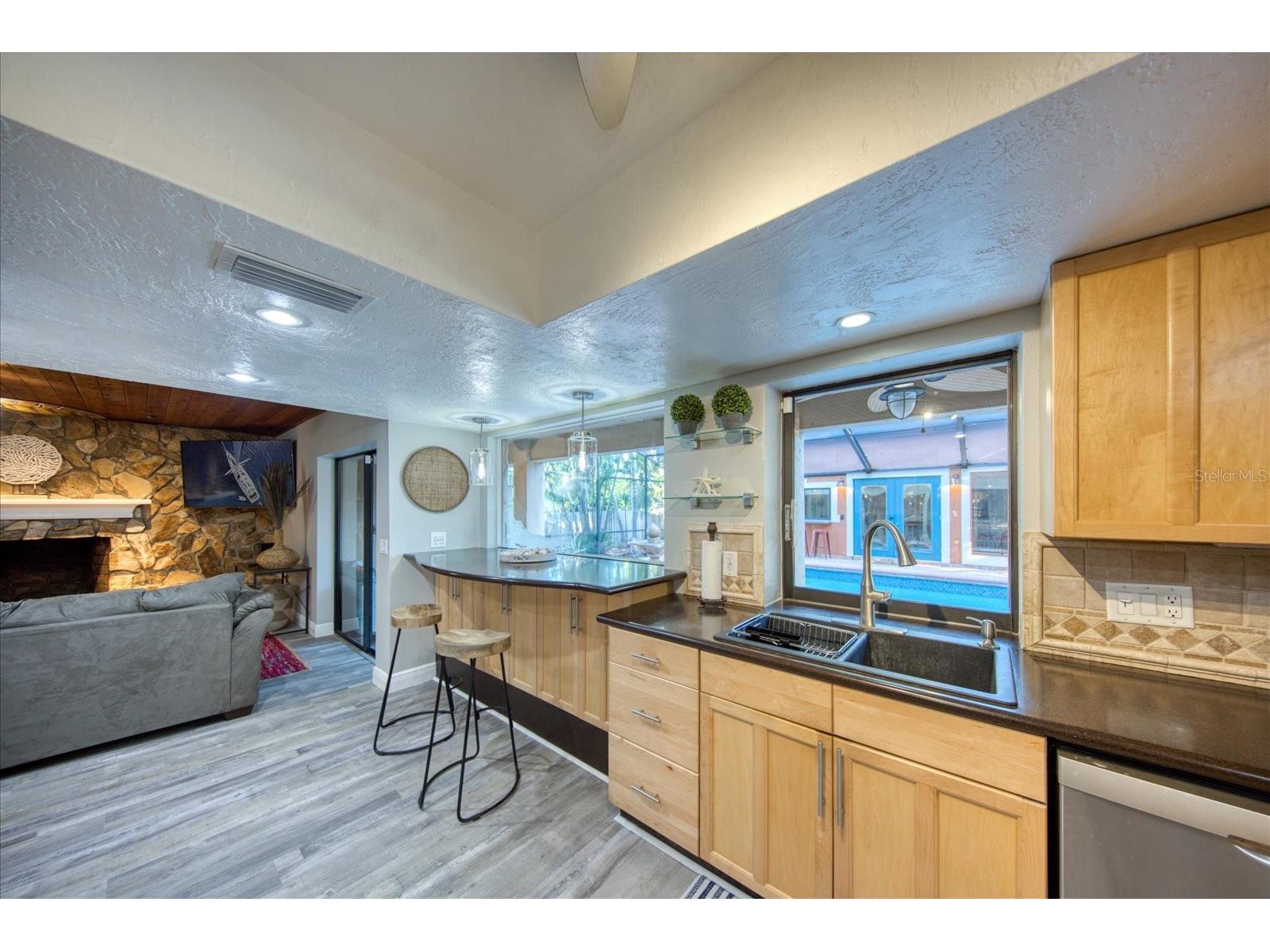 13703 Oak Forest Boulevard N Seminole FL 33776 TB8485534 image9