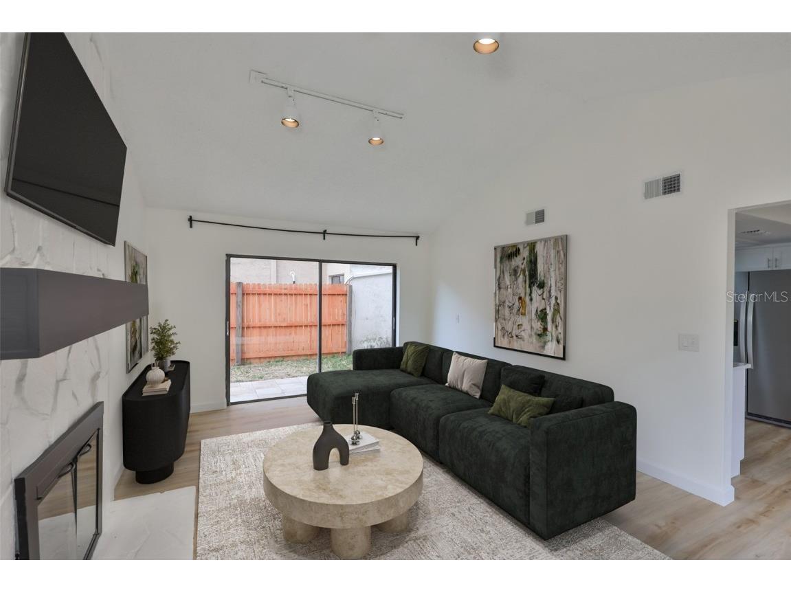 13703 Sweetwater Cove Place Tampa FL 33613 TB8382684 image2