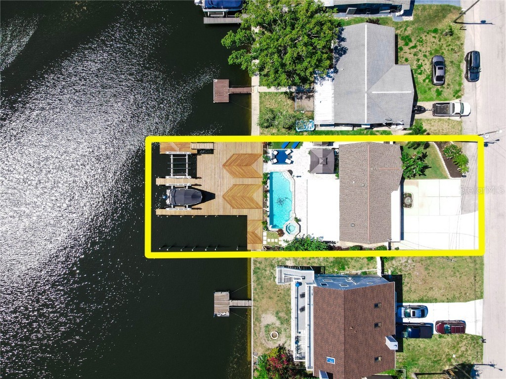 13704 Maria Drive Hudson FL 34667 W7855775 image1