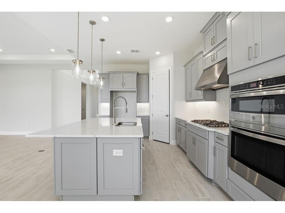 13705 Iona Avenue Palmetto FL 34221 TB8425432 image8