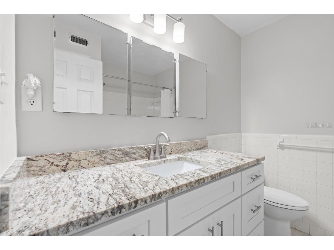 13705 Jamaica Drive Seminole FL 33776 TB8446173 image17