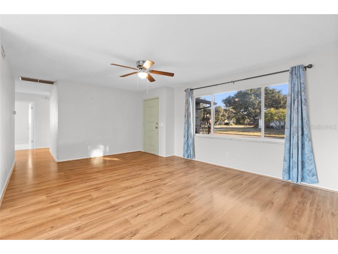 13705 Jamaica Drive Seminole FL 33776 TB8446173 image6