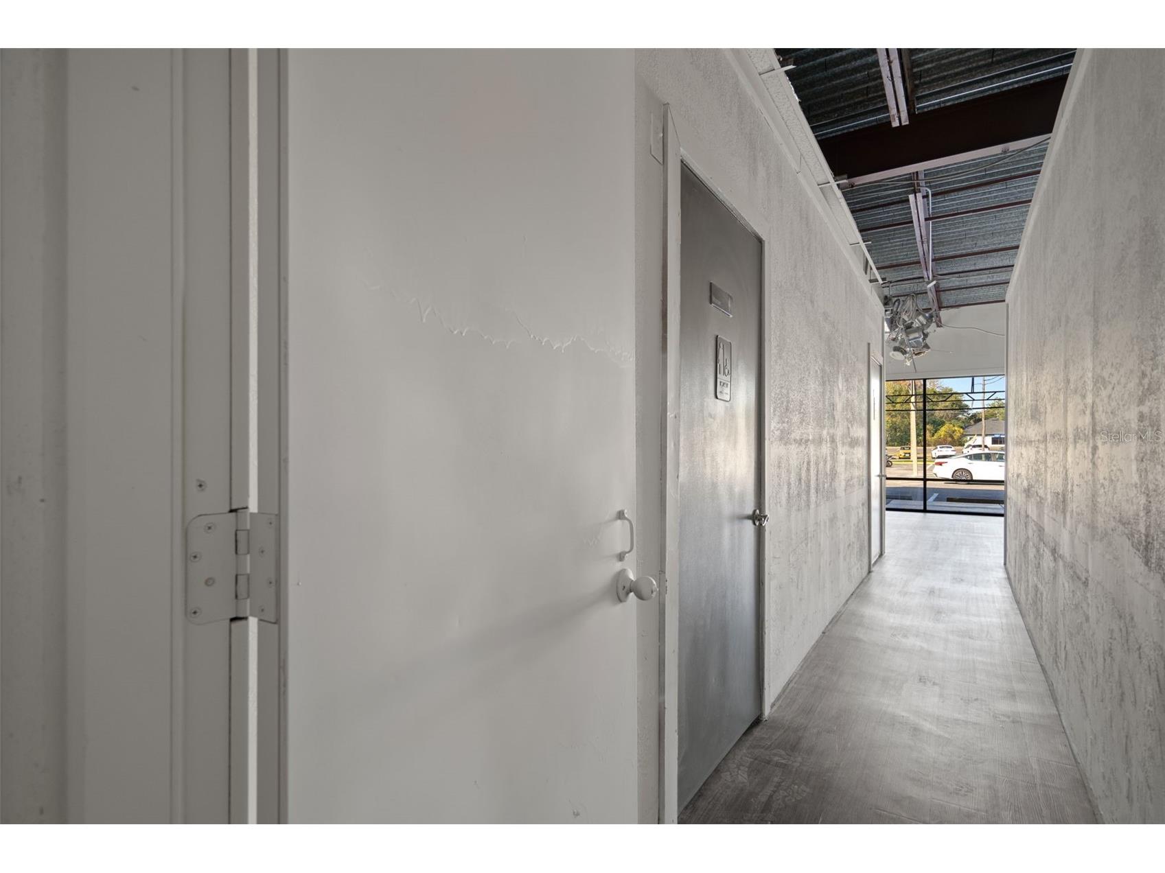 13705 N Dale Mabry Highway Tampa FL 33618 TB8486222 image36