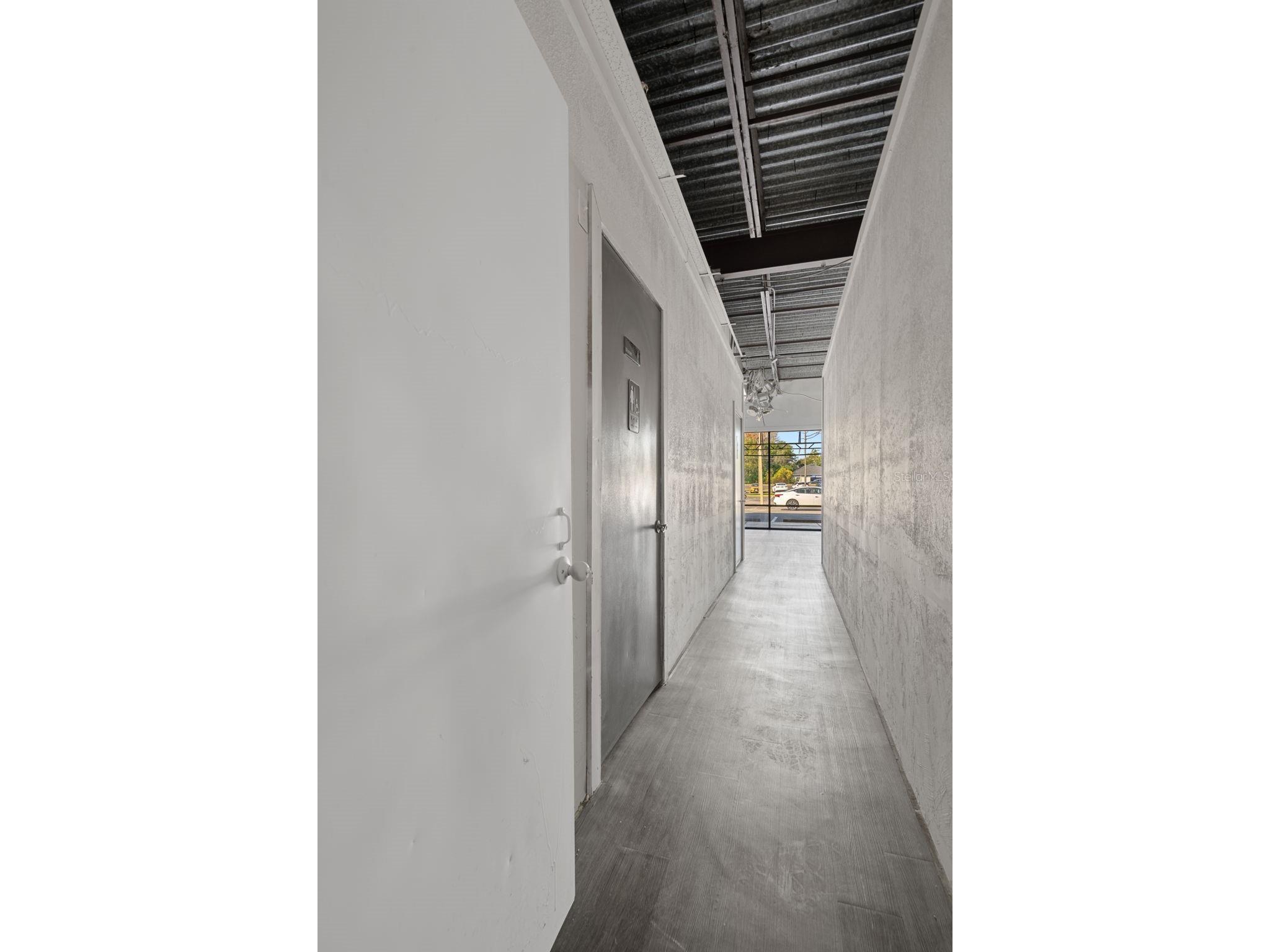 13705 N Dale Mabry Highway Tampa FL 33618 TB8486222 image37