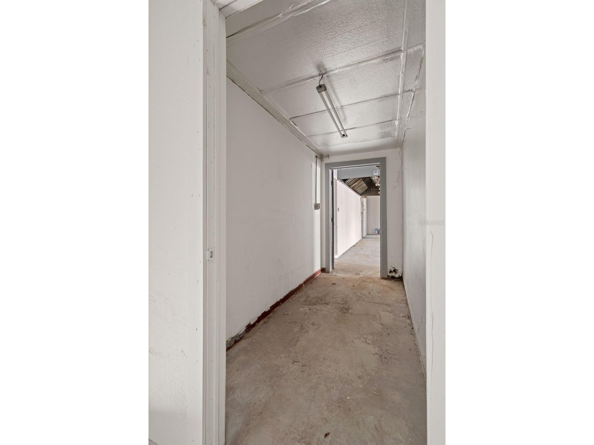 13705 N Dale Mabry Highway Tampa FL 33618 TB8486222 image38