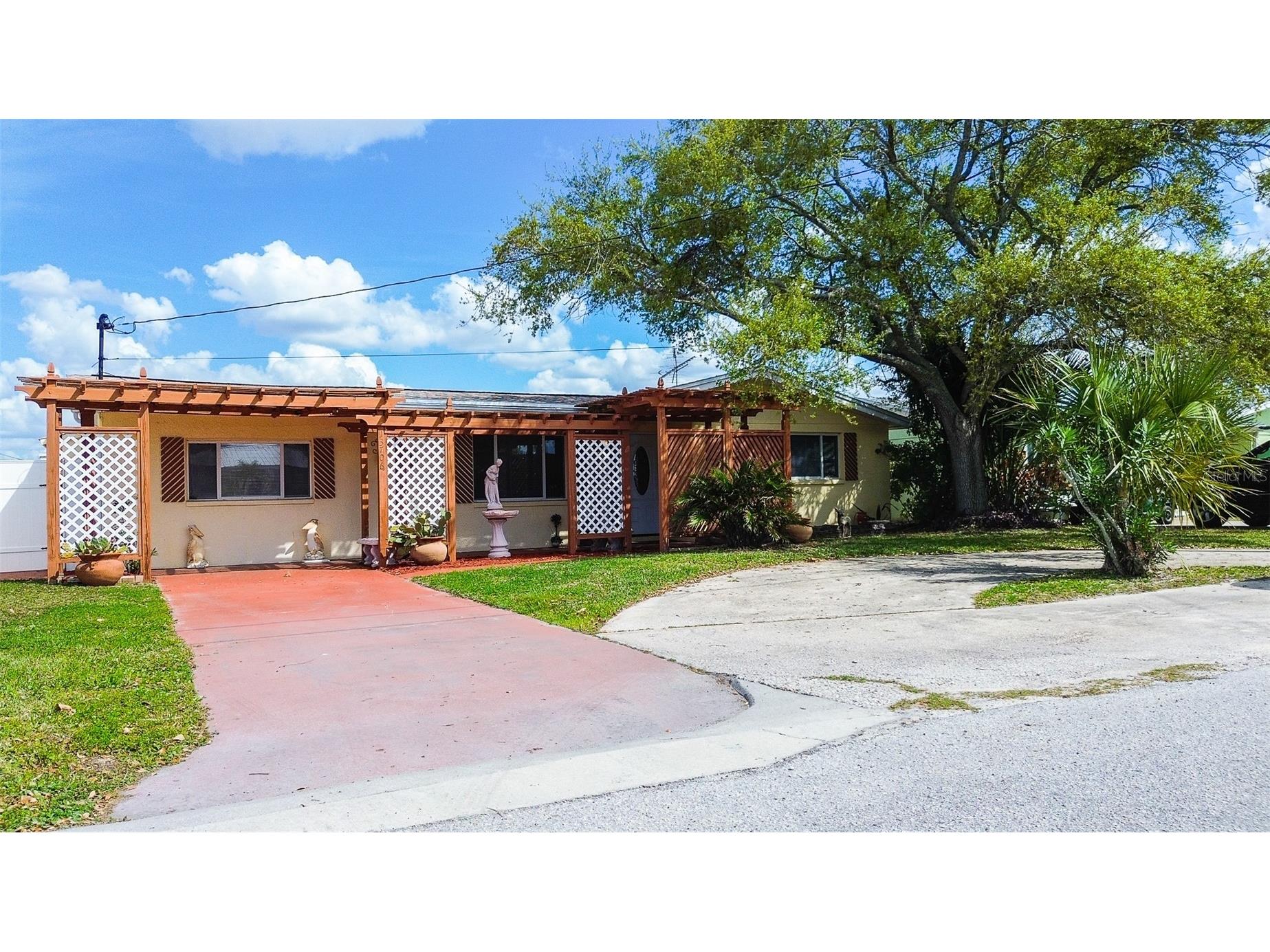 13706 Britton Drive Hudson FL 34667 TB8483585 image1