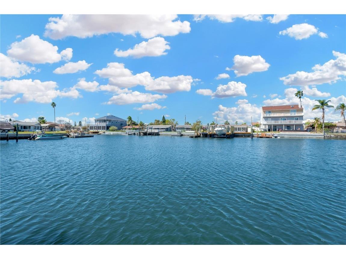 13707 Lagoon Drive Hudson FL 34667 TB8351627 image1