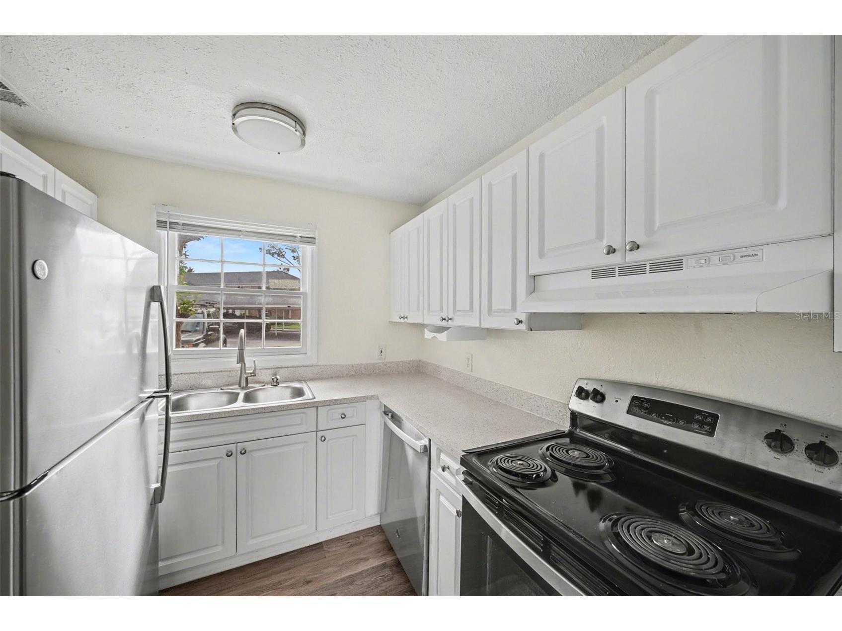 13708 Orange Sunset Drive Tampa FL 33618 TB8495786 image12