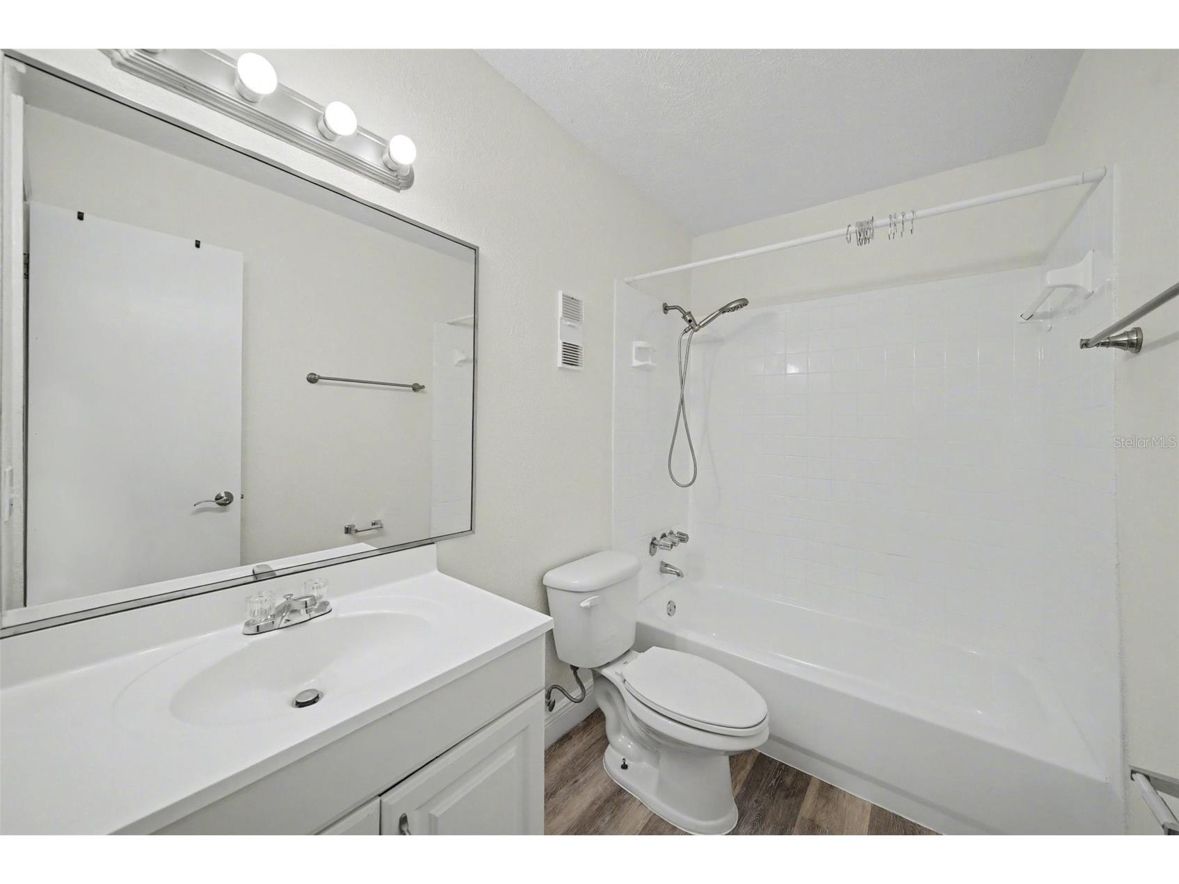 13708 Orange Sunset Drive Tampa FL 33618 TB8495786 image22