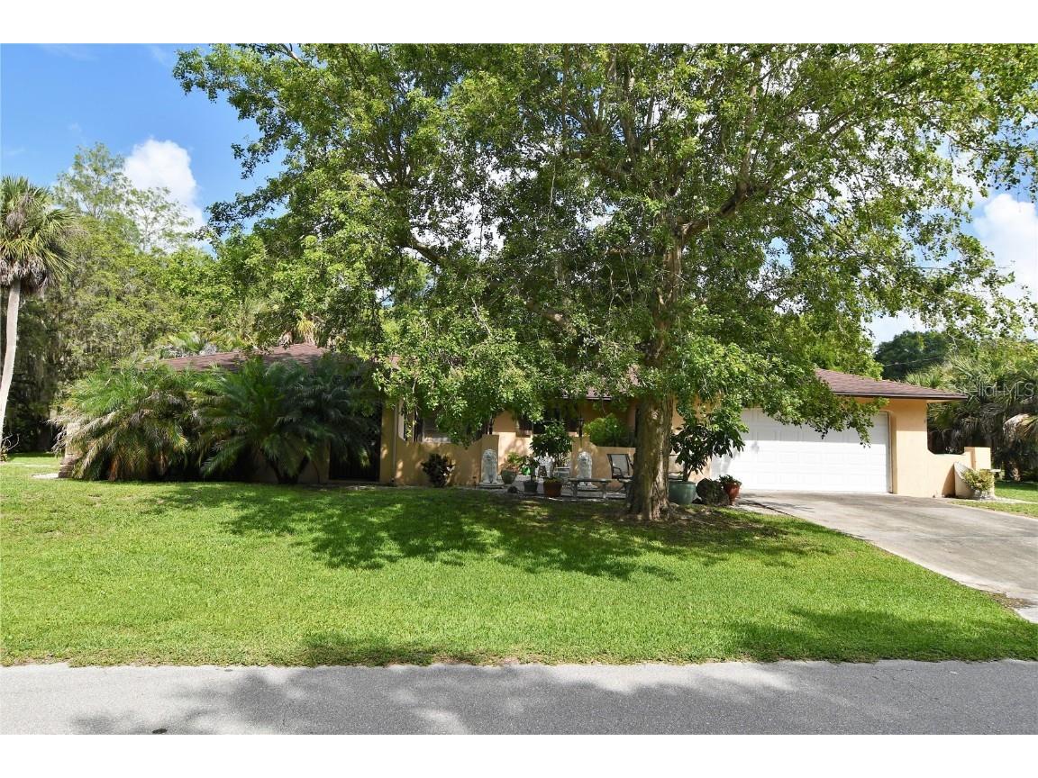 1371 Mohawk Drive, Port Charlotte, FL, 33952 MLS C7462028 Edina Realty