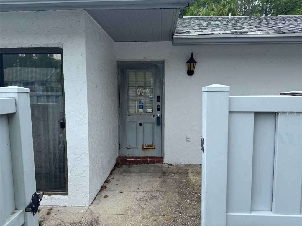 1371 Pine Ridge Circle E #B8 Tarpon Springs FL 34688 TB8389240 image1