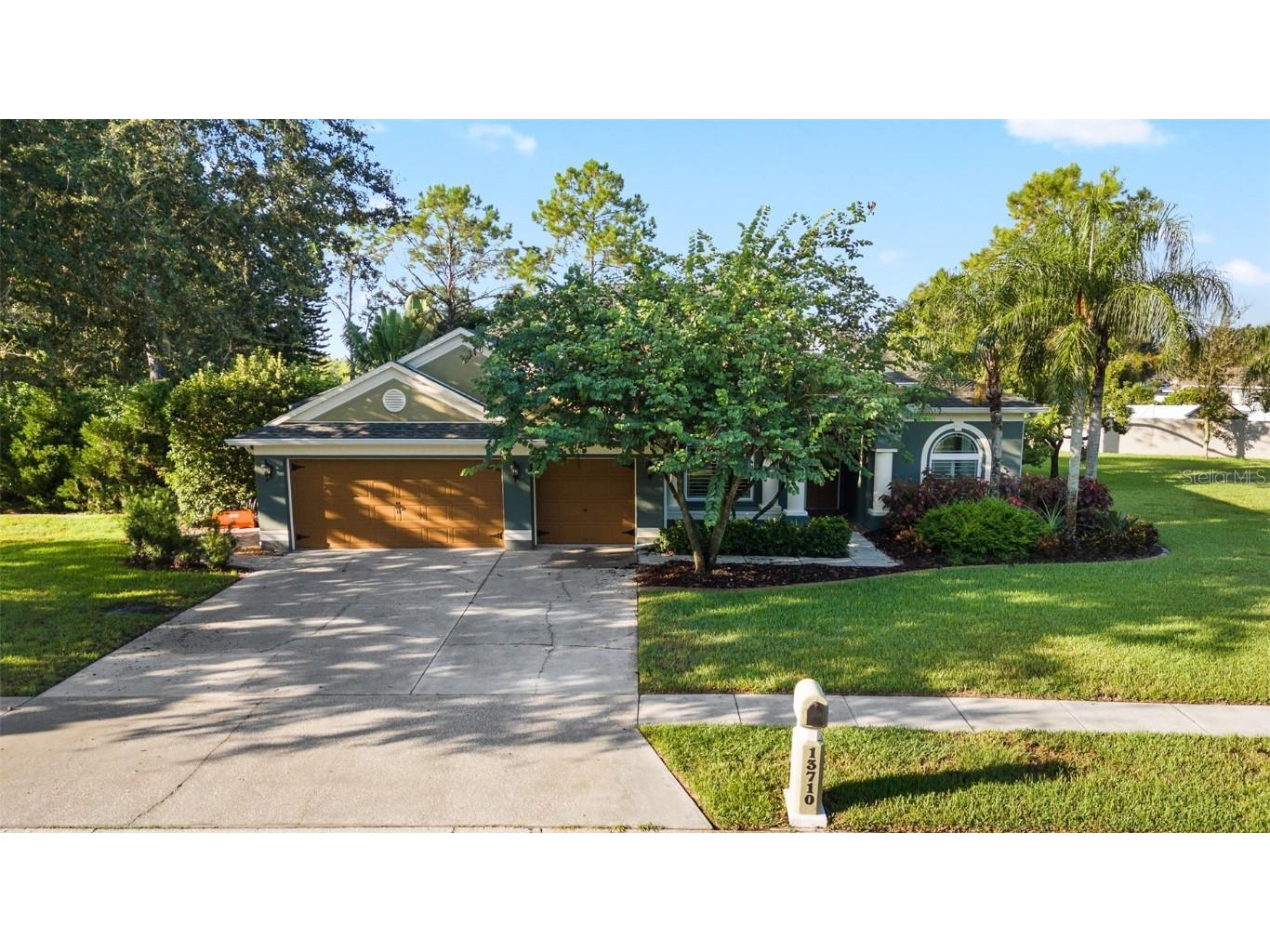 13710 Mill Place Odessa FL 33556 - LAKE PARKER/ANN TB8418952 image1