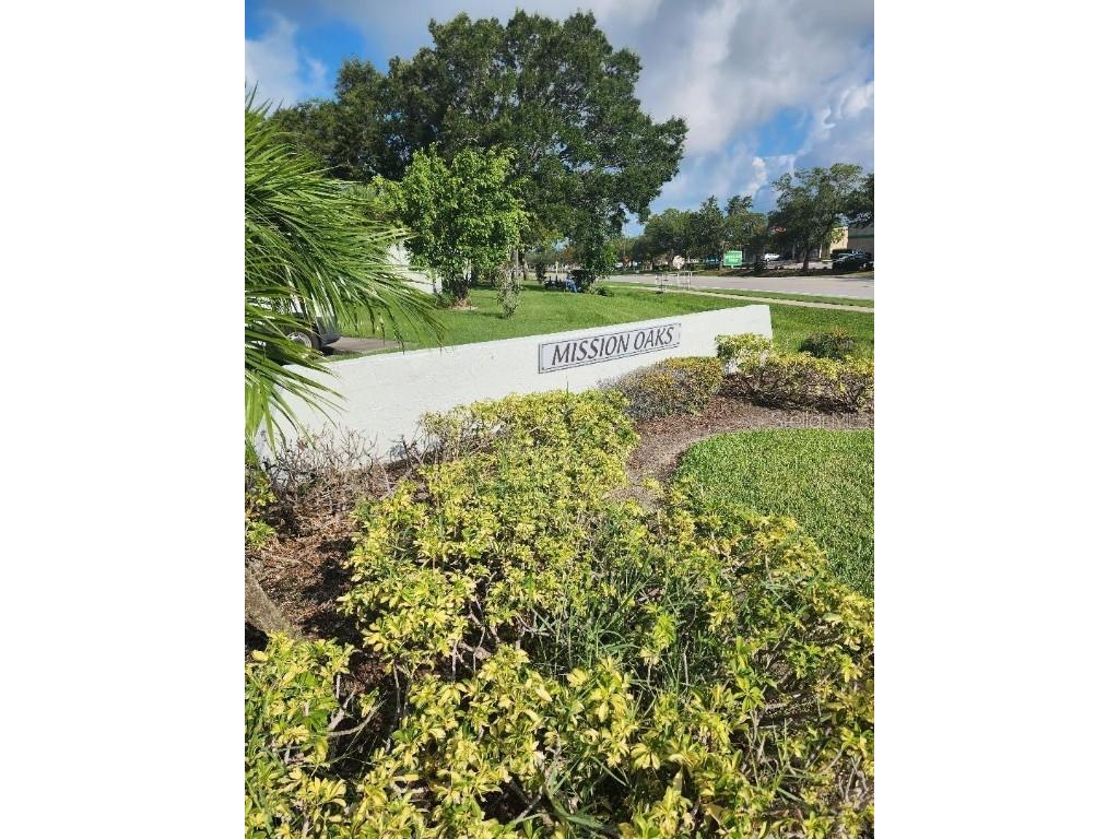 13712 Mission Oaks Boulevard Seminole FL 33776 U8212598 image1