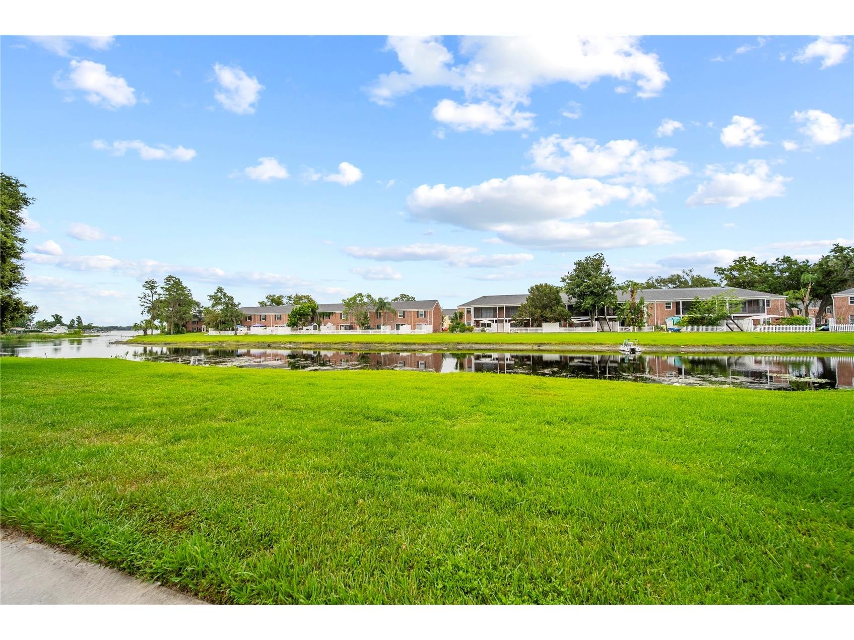 13713 Juniper Blossom Drive Tampa FL 33618 TB8436559 image18