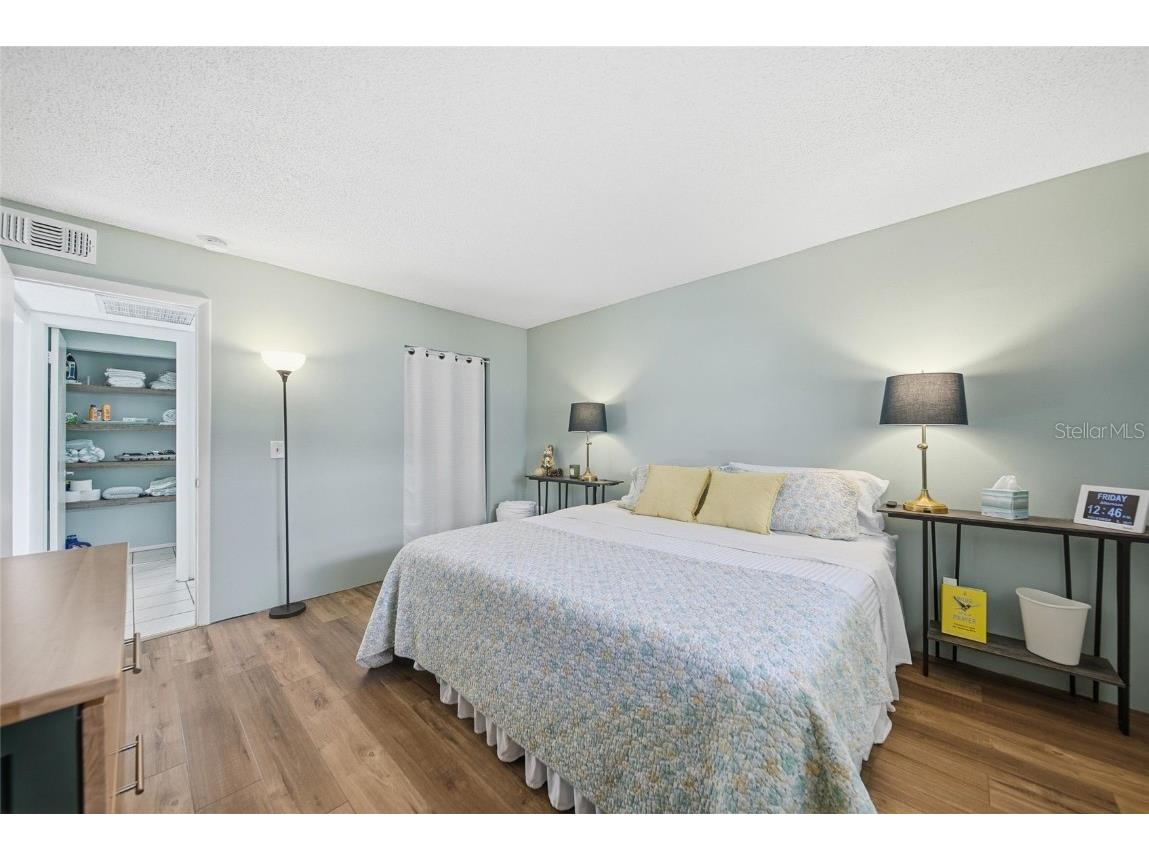 13717 Mission Oaks Boulevard Seminole FL 33776 TB8454165 image11