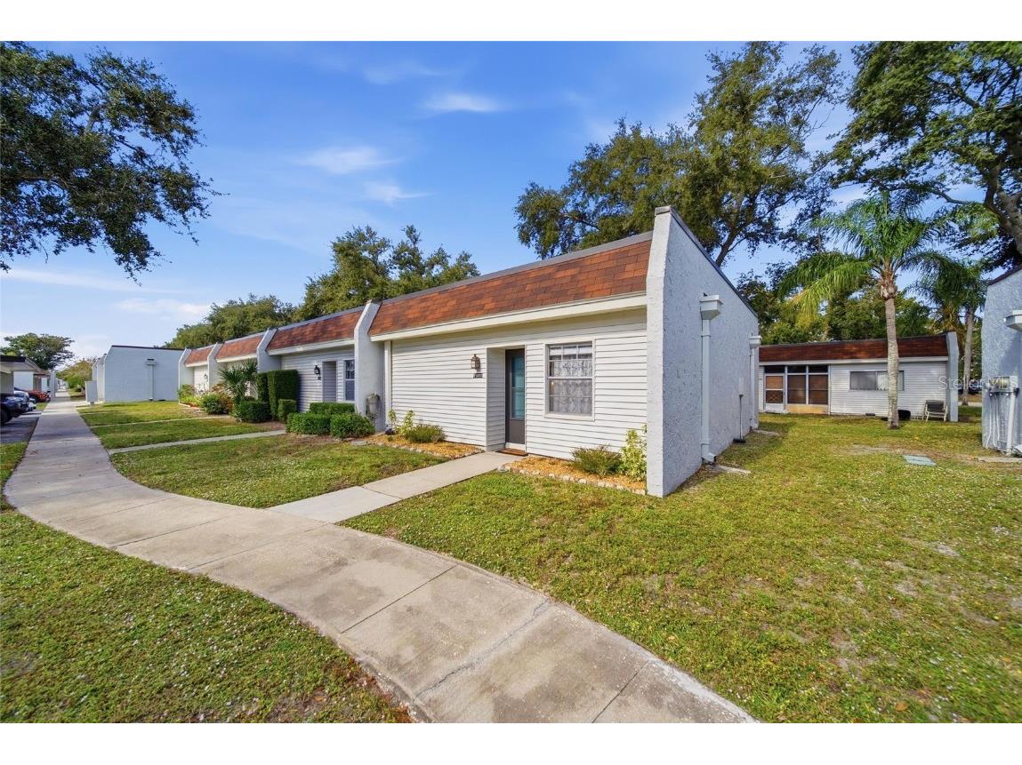 13717 Mission Oaks Boulevard Seminole FL 33776 TB8454165 image2