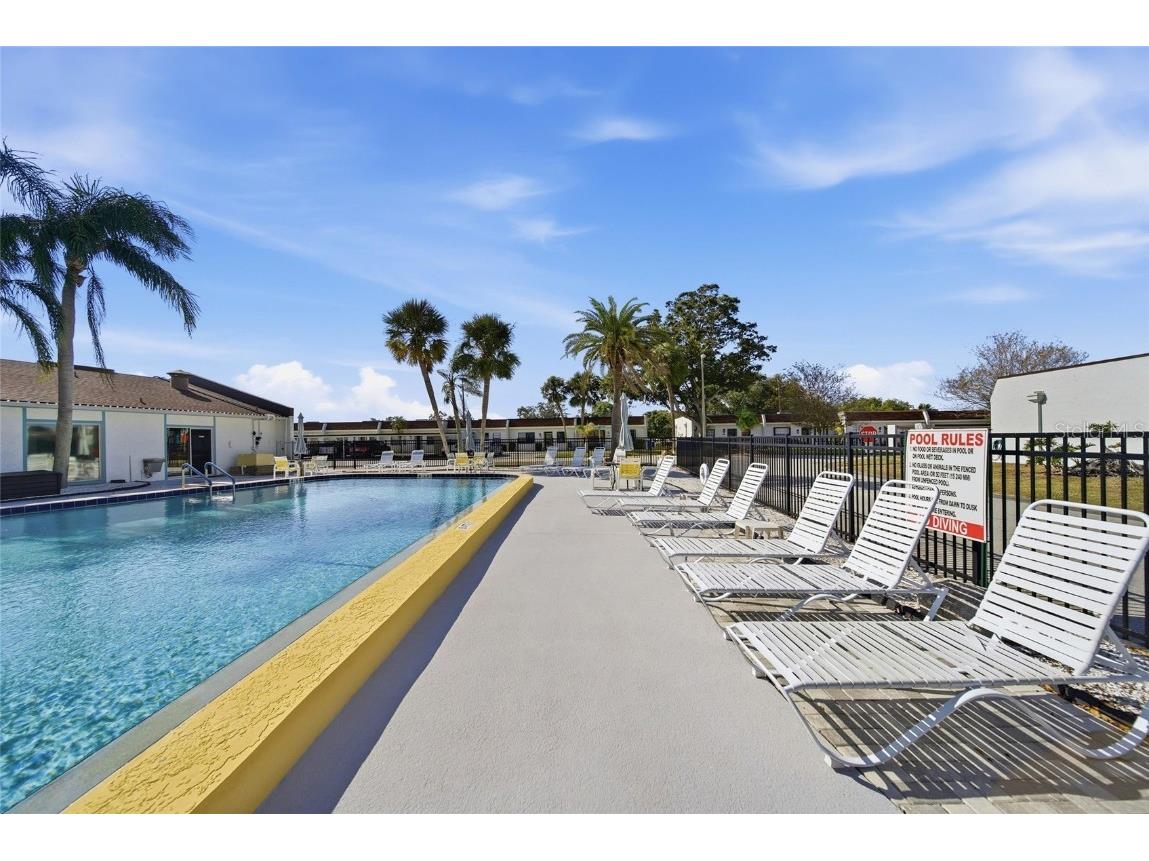 13717 Mission Oaks Boulevard Seminole FL 33776 TB8454165 image25