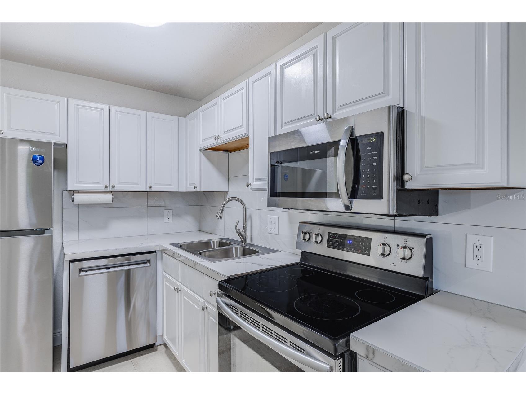 13718 Orange Sunset Drive #202 Tampa FL 33618 TB8407198 image8