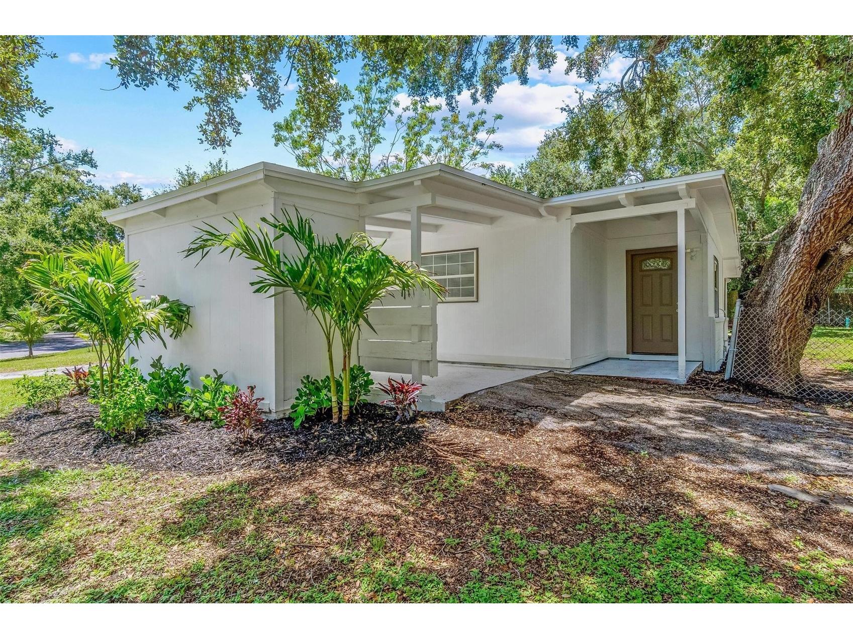 1372 Mary L Road Clearwater FL 33755 TB8417942 image1