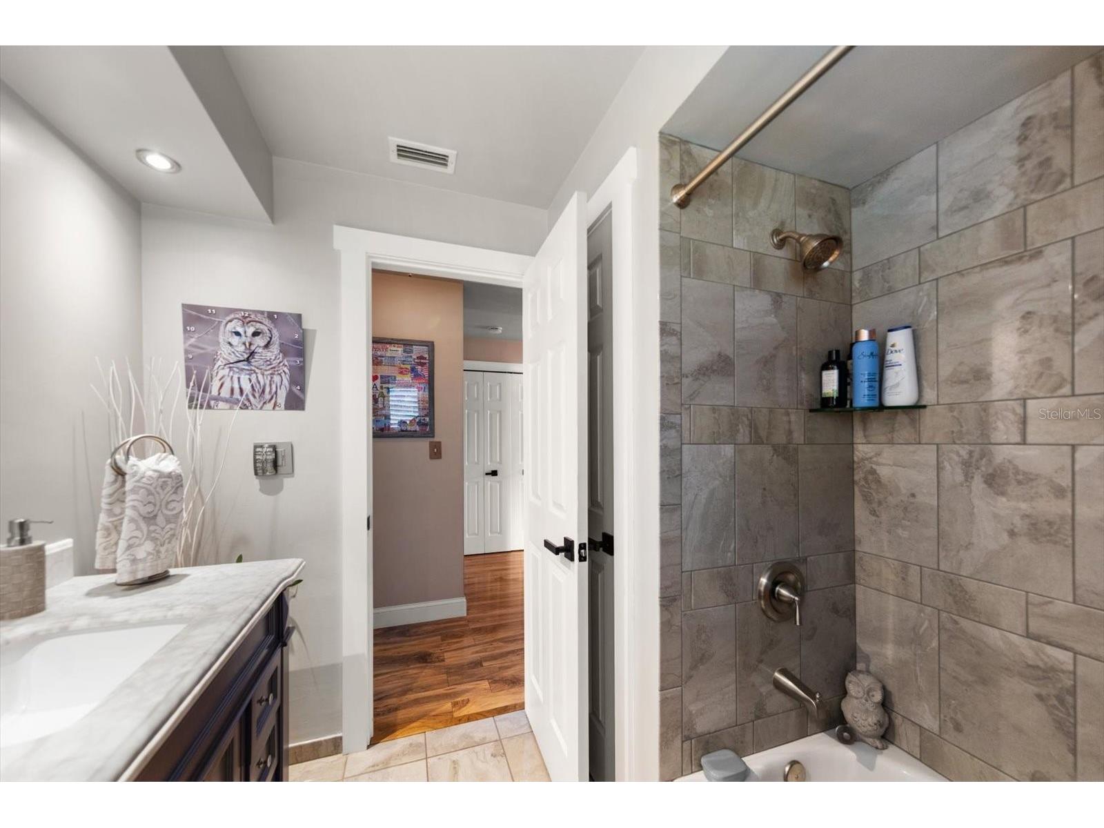 13720 94th Avenue Seminole FL 33776 TB8512629 image16