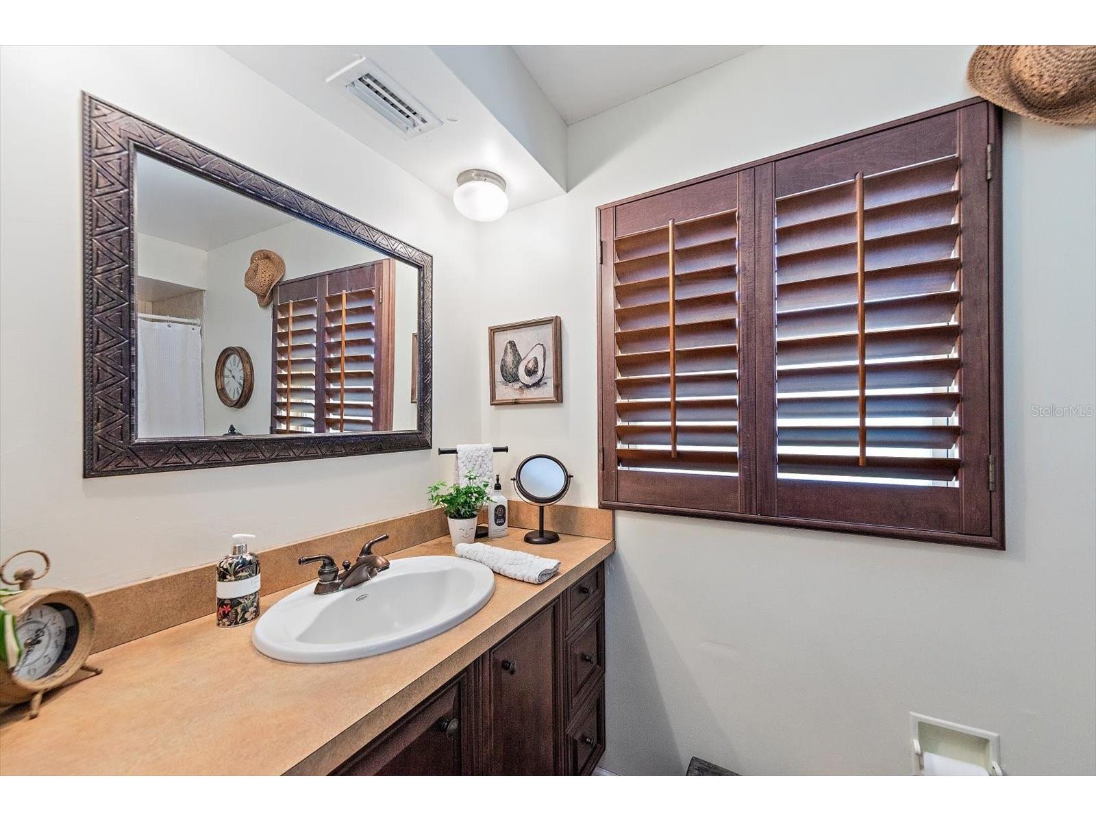 13720 94th Avenue Seminole FL 33776 TB8512629 image19