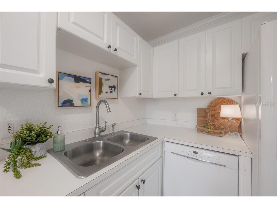 13720 Orange Sunset Drive #201 Tampa FL 33618 - LAKE MAGDALENE TB8457242 image26