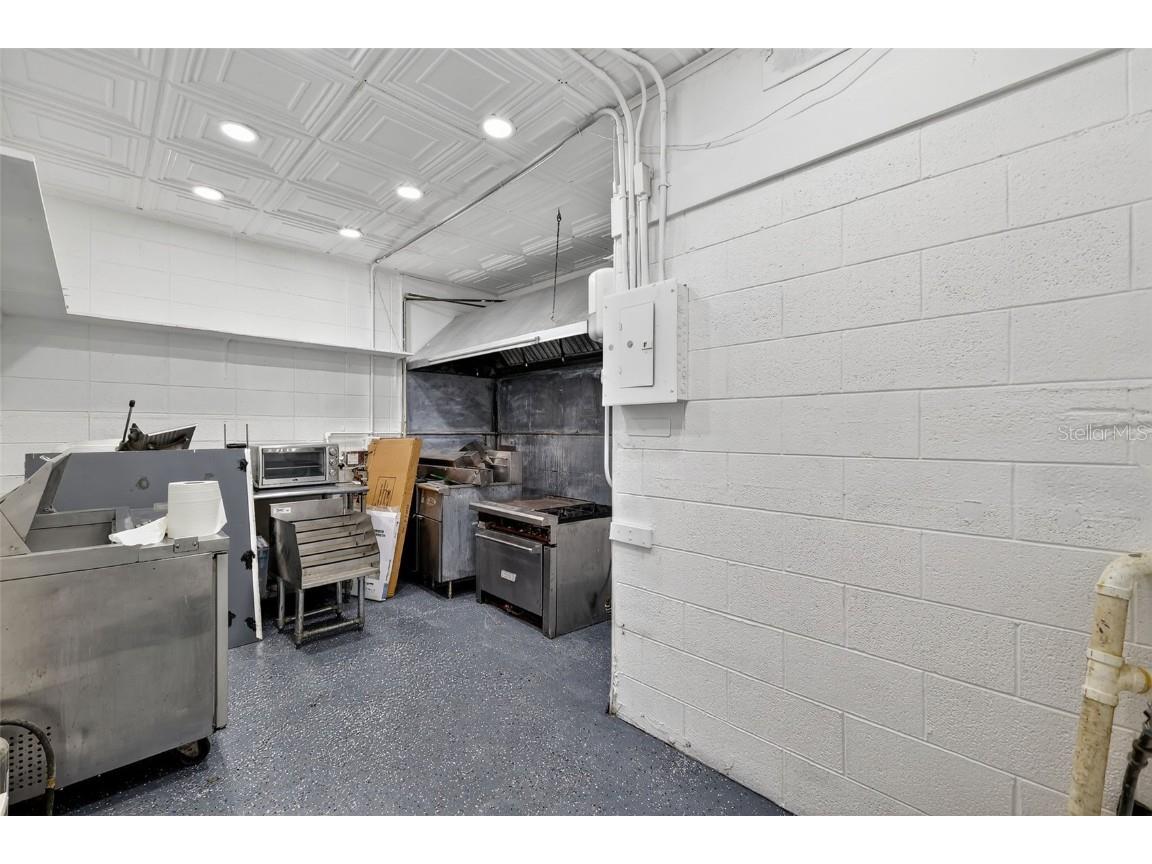 13721 Country Club Drive Tavares FL 32778 - LITTLE LAKE HARRIS G5103713 image11