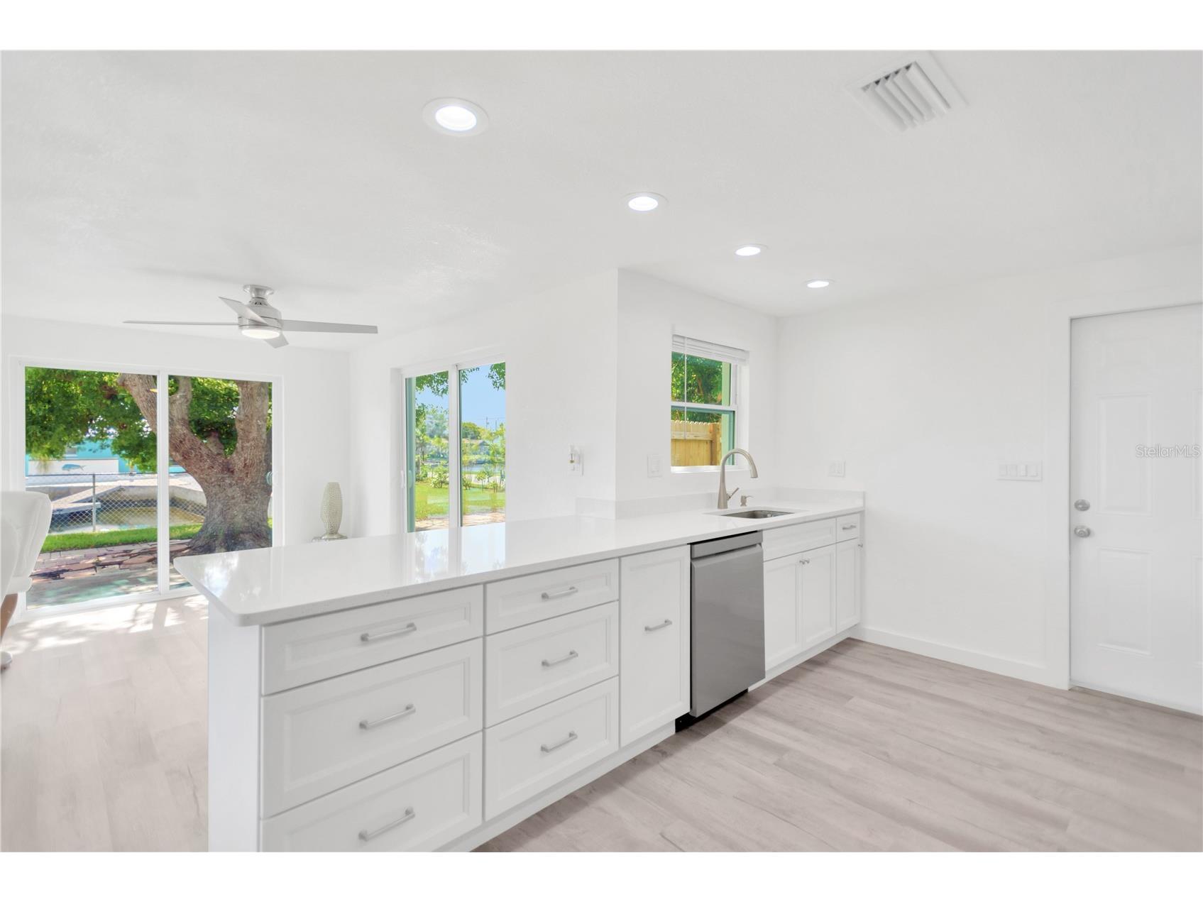 13724 Cox Avenue Hudson FL 34667 TB8494315 image10