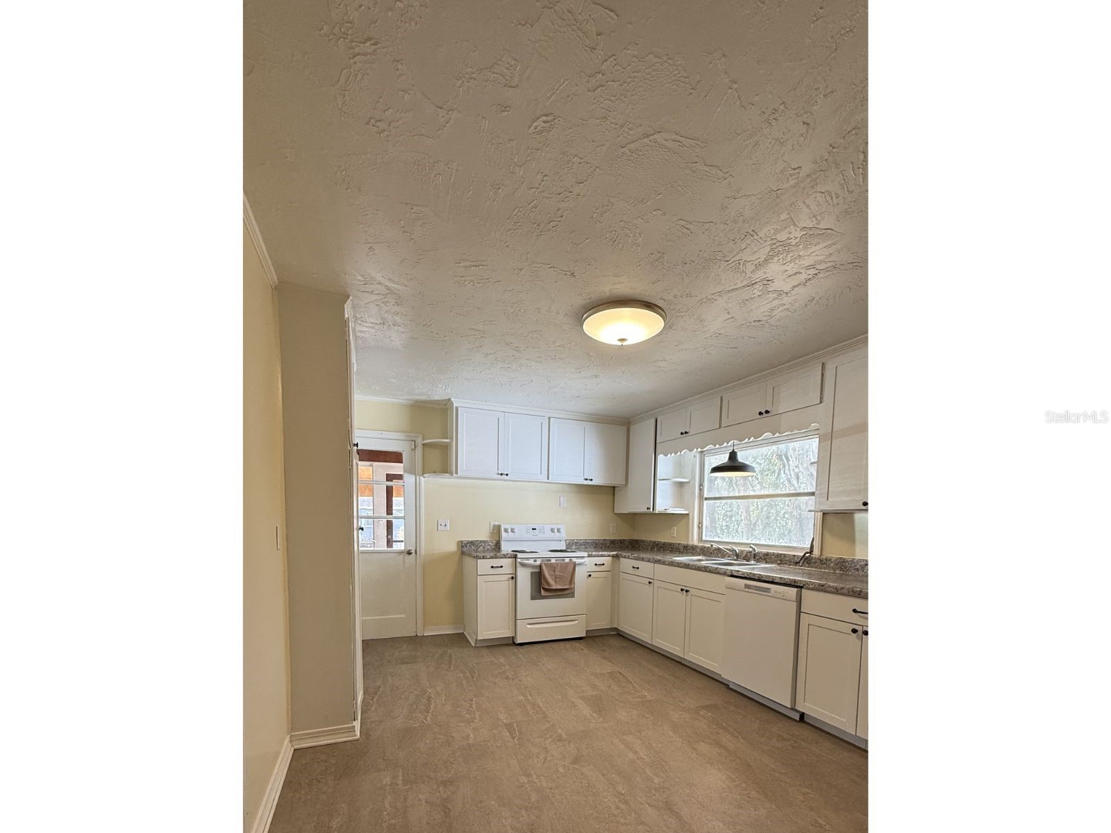 13725 10th Street Dade City FL 33525 TB8491846 image9