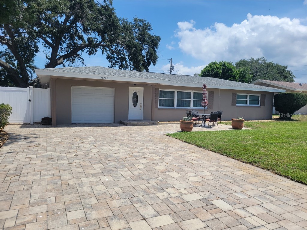 13725 Bermuda Drive Seminole FL 33776 TB8387491 image1
