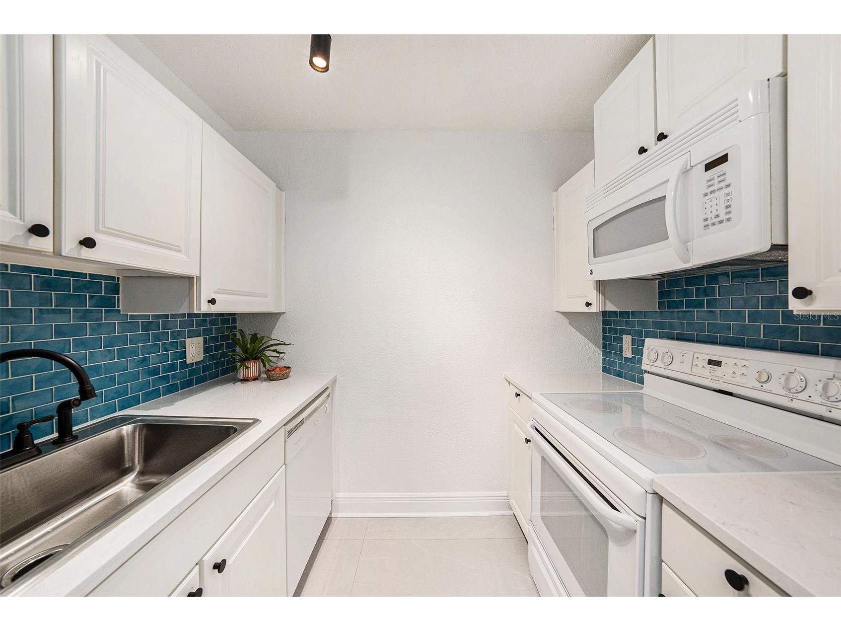 13725 Juniper Blossom Drive #201 Tampa FL 33618 - LAKE MAGDALENE TB8494402 image7