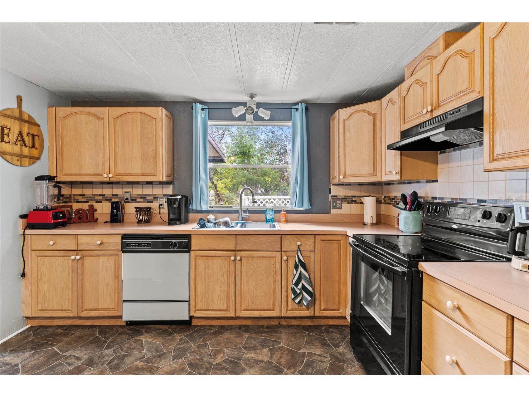 13726 Litewood Drive Hudson FL 34669 TB8466397 image12