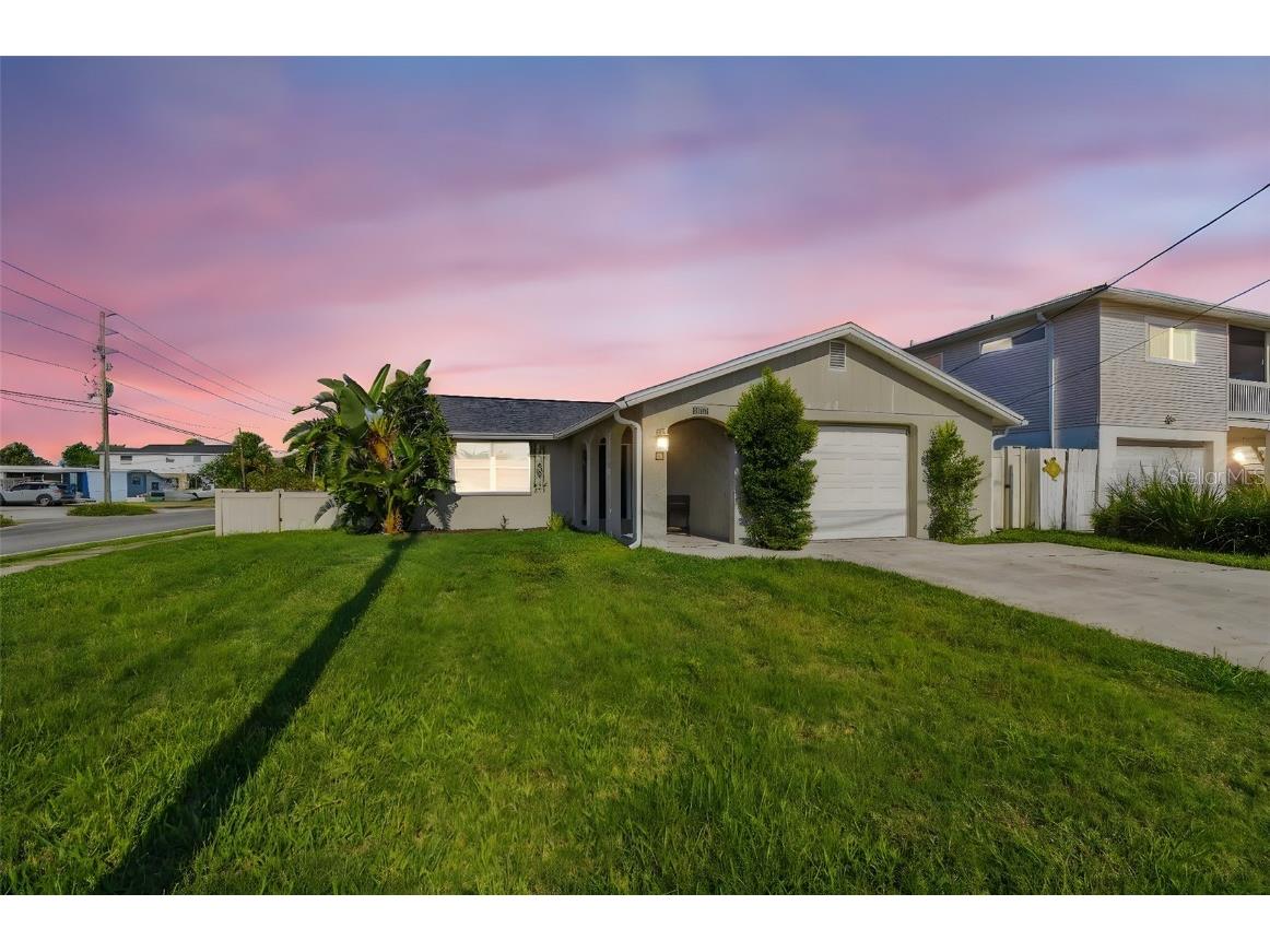 13727 Coco Avenue Hudson FL 34667 W7877312 image1