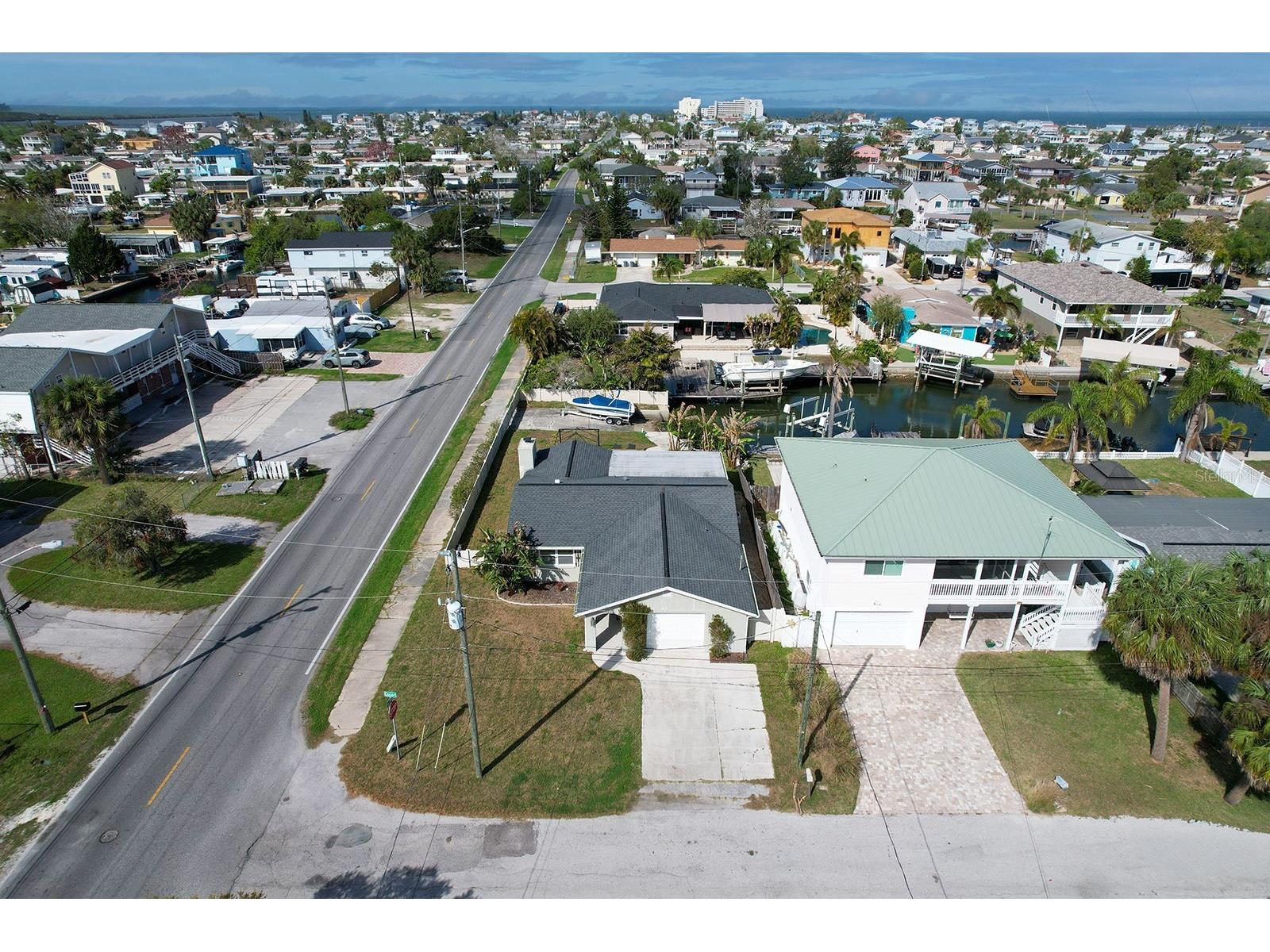 13727 Coco Hudson FL 34667 TB8486650 image41