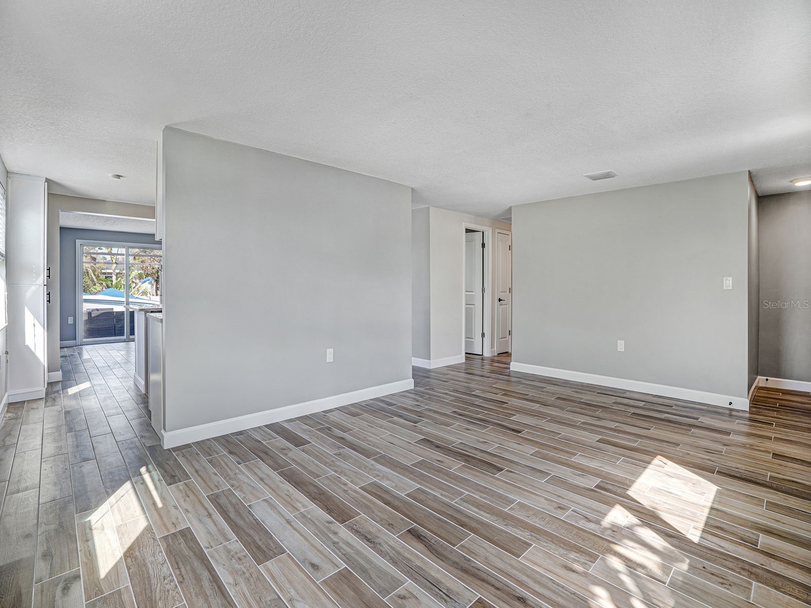 13727 Coco Hudson FL 34667 TB8486650 image5