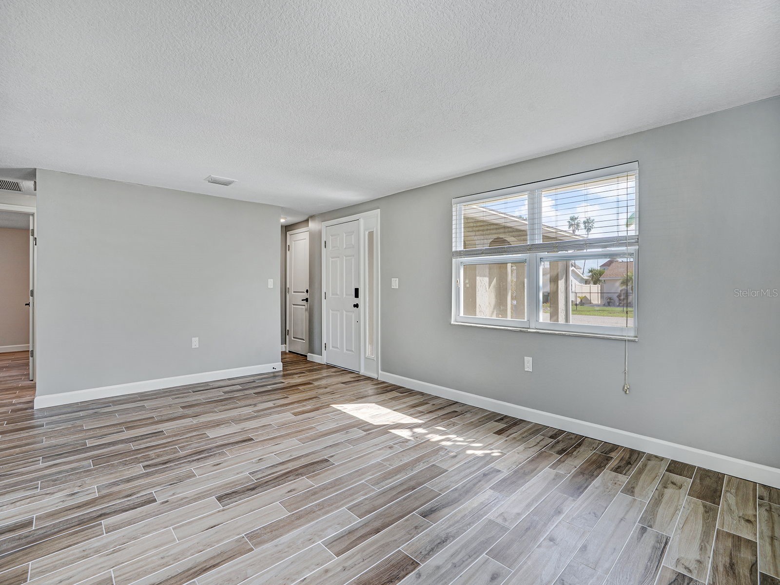 13727 Coco Hudson FL 34667 TB8486650 image6