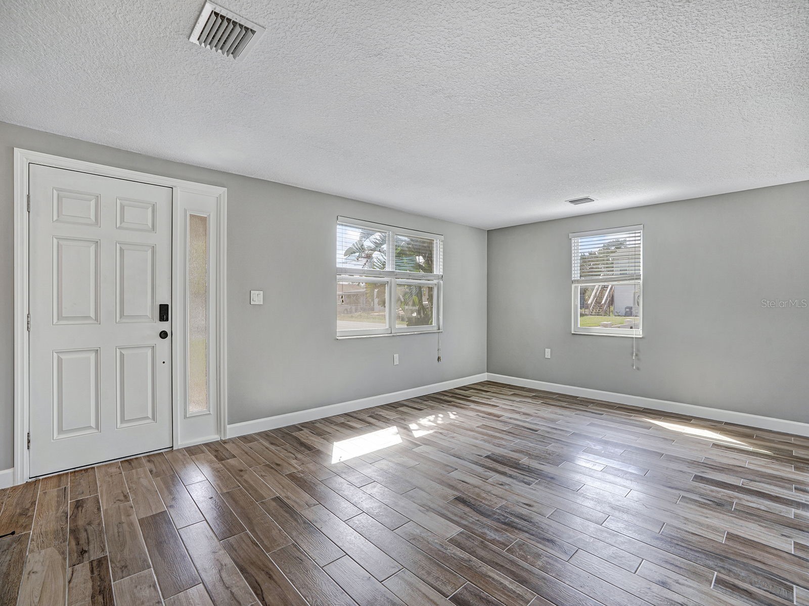 13727 Coco Hudson FL 34667 TB8486650 image7