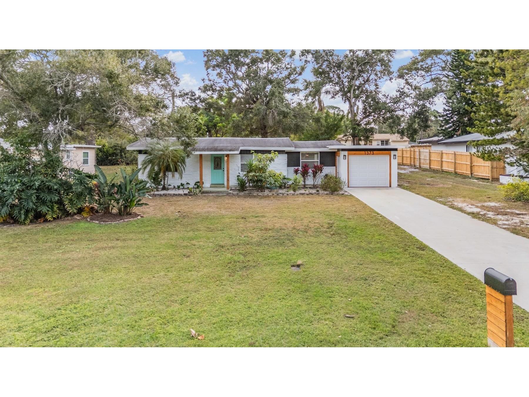 1373 Pinebrook Drive Clearwater FL 33755 TB8453466 image1