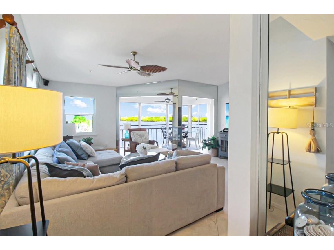 1373 Siesta Bayside Drive #1373-C Sarasota FL 34242 A4594327 image12