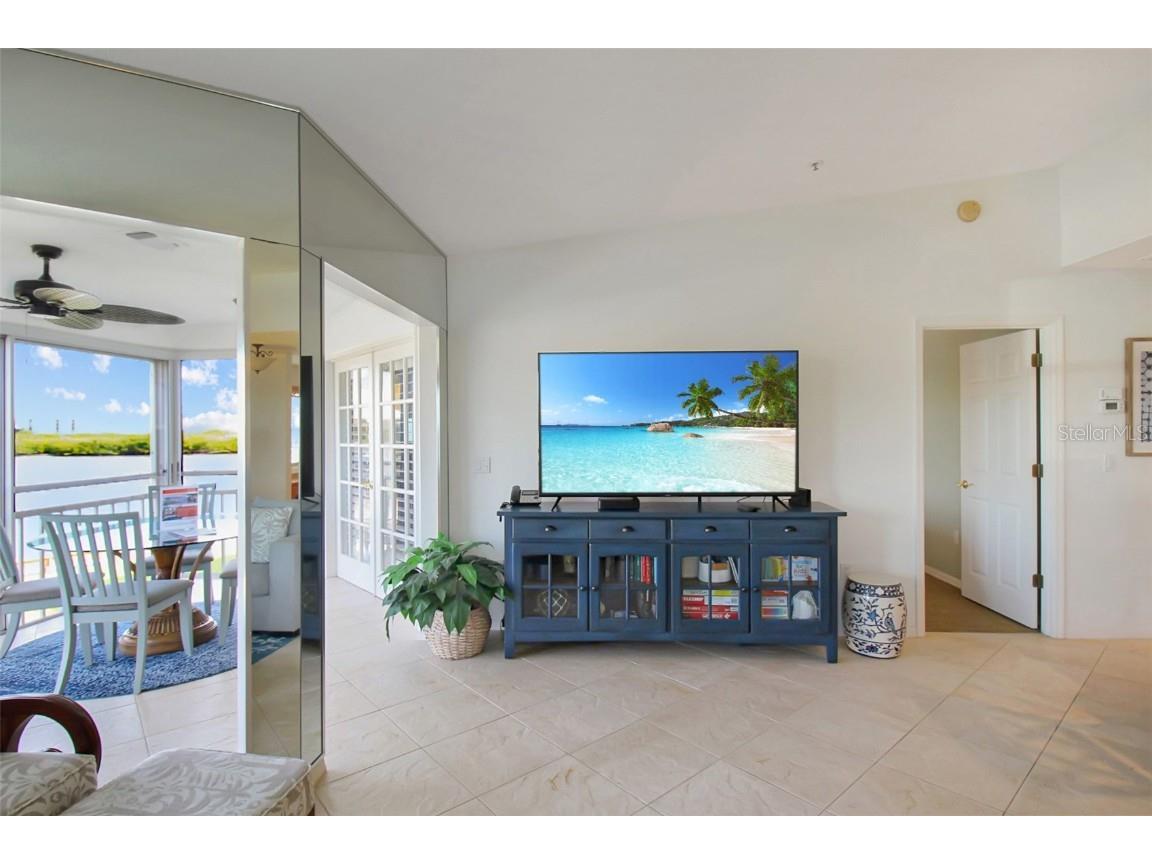 1373 Siesta Bayside Drive #1373-C Sarasota FL 34242 A4594327 image17