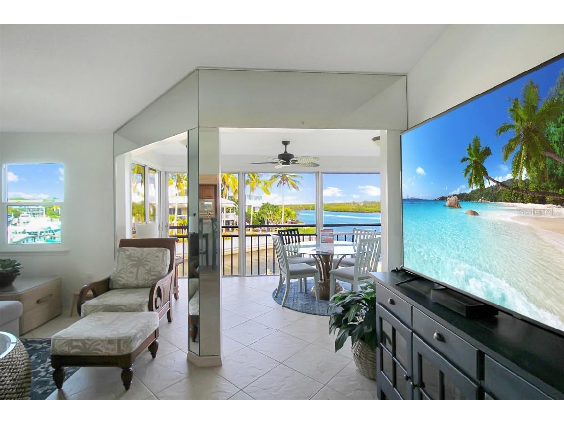 1373 Siesta Bayside Drive #1373-C Sarasota FL 34242 A4594327 image18