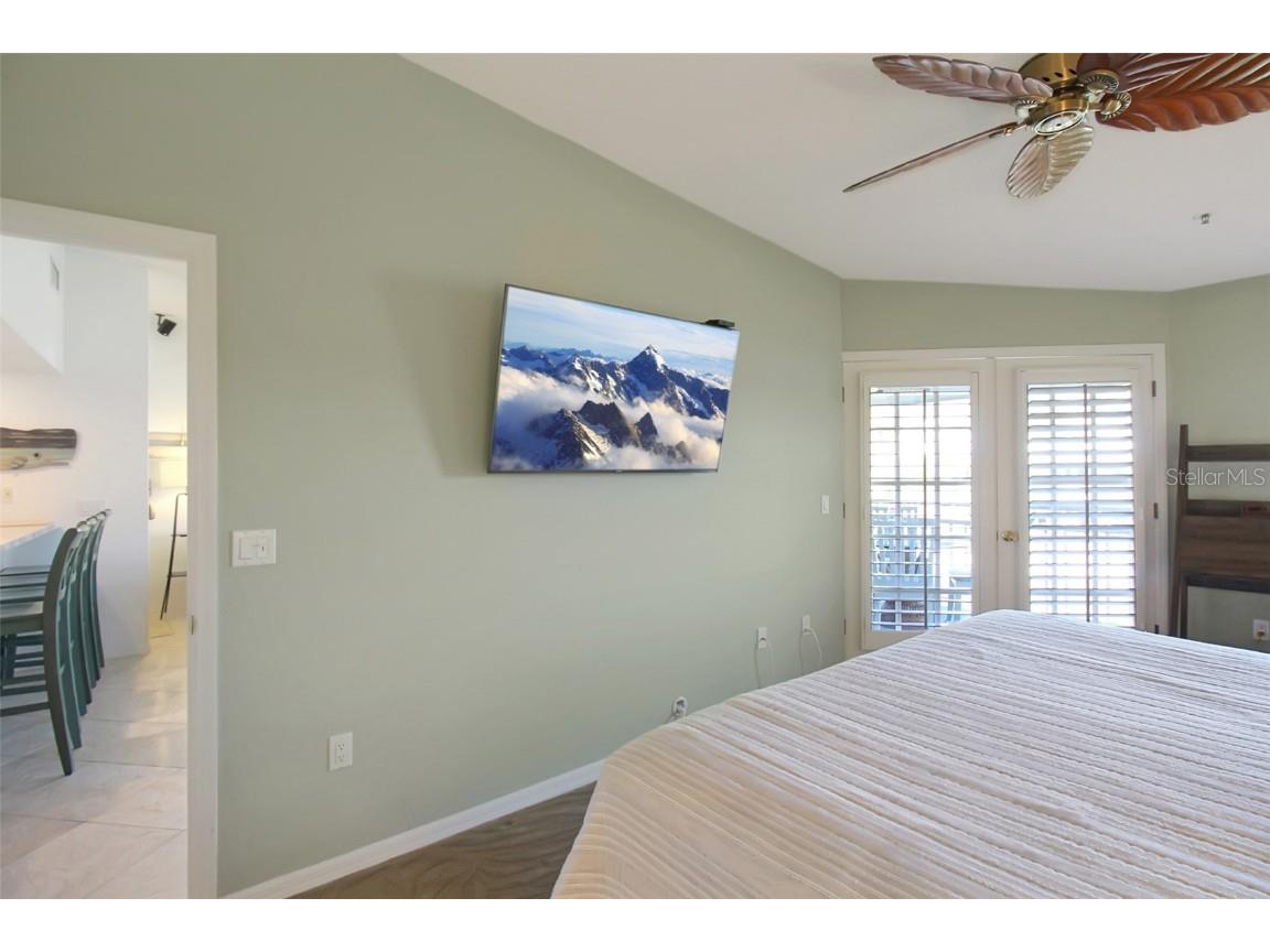 1373 Siesta Bayside Drive #1373-C Sarasota FL 34242 A4594327 image24