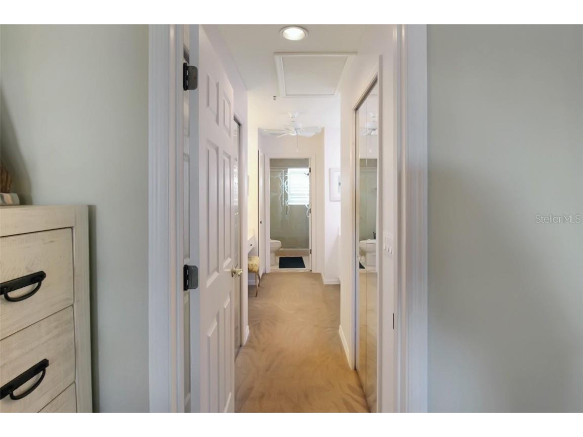 1373 Siesta Bayside Drive #1373-C Sarasota FL 34242 A4594327 image25