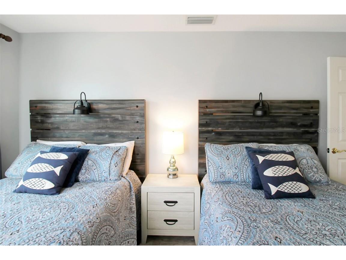 1373 Siesta Bayside Drive #1373-C Sarasota FL 34242 A4594327 image31