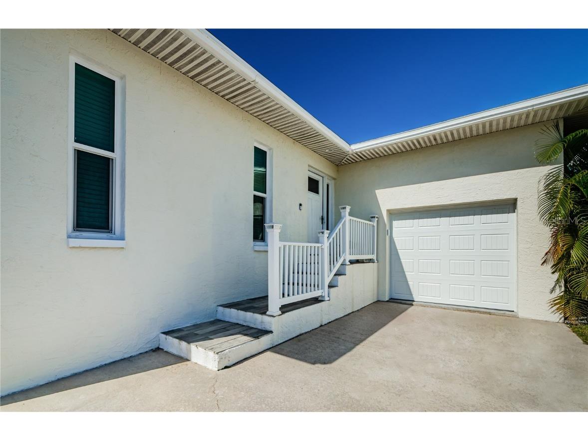 13733 John Casson Avenue Hudson FL 34667 U8219014 image1