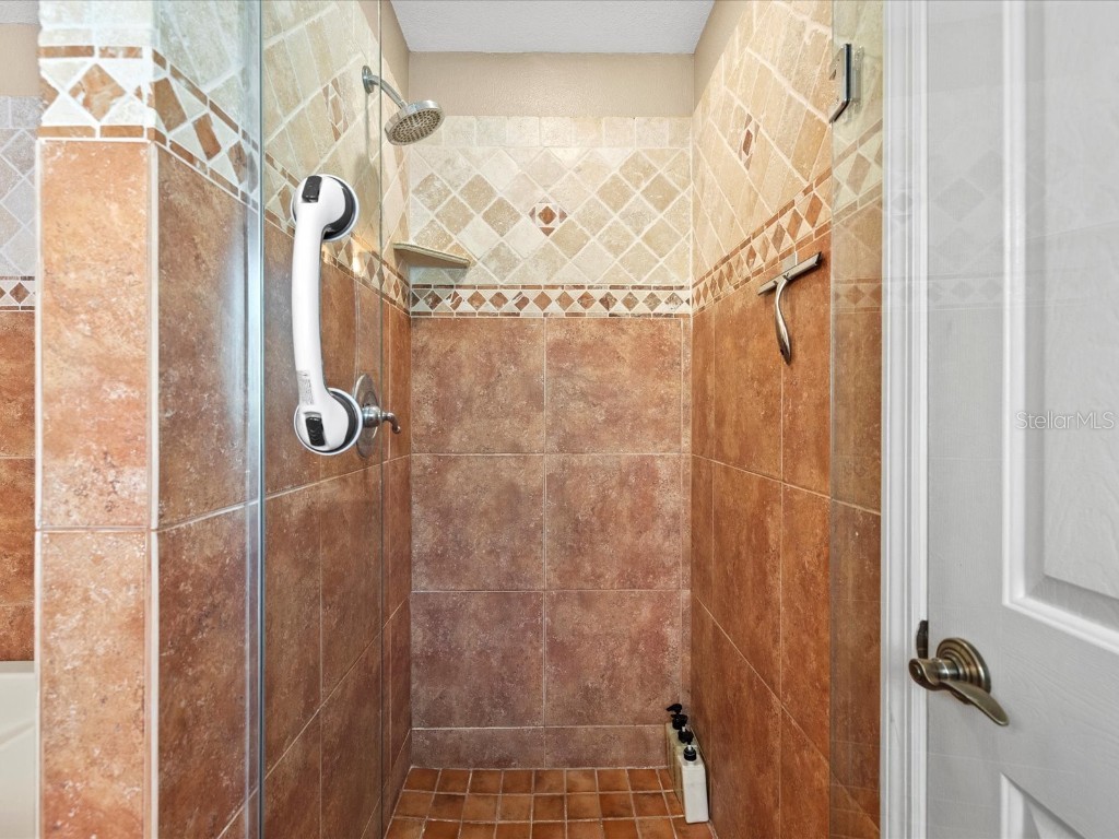 13734 76th Avenue Seminole FL 33776 TB8433729 image25