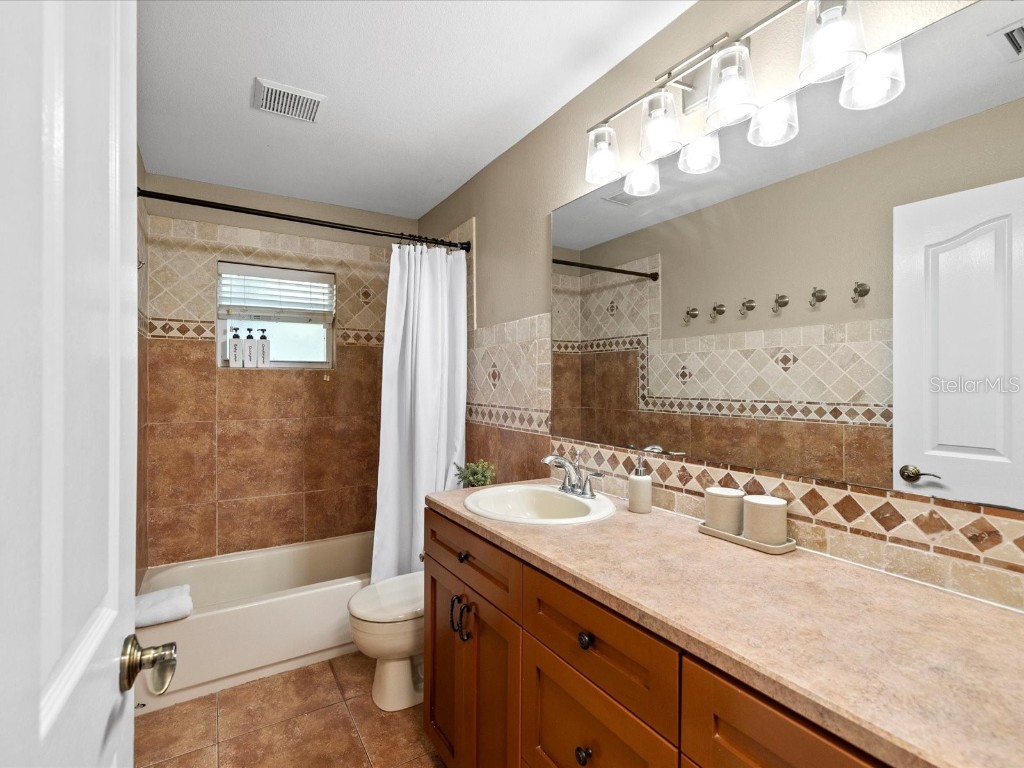 13734 76th Avenue Seminole FL 33776 TB8433729 image28