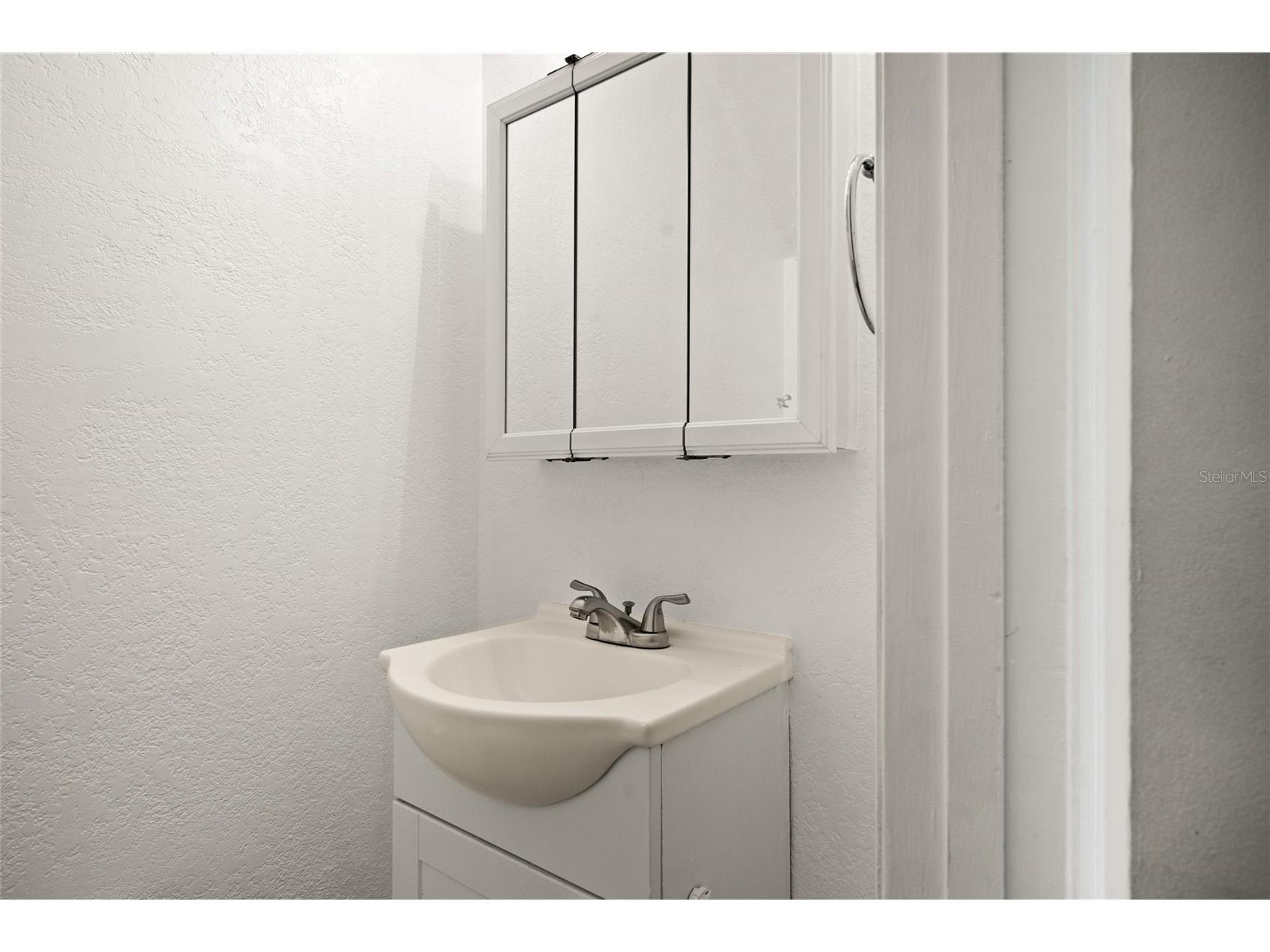 13734 Orange Sunset Drive Tampa FL 33618 - LAKE MAGDALENE TB8477492 image15