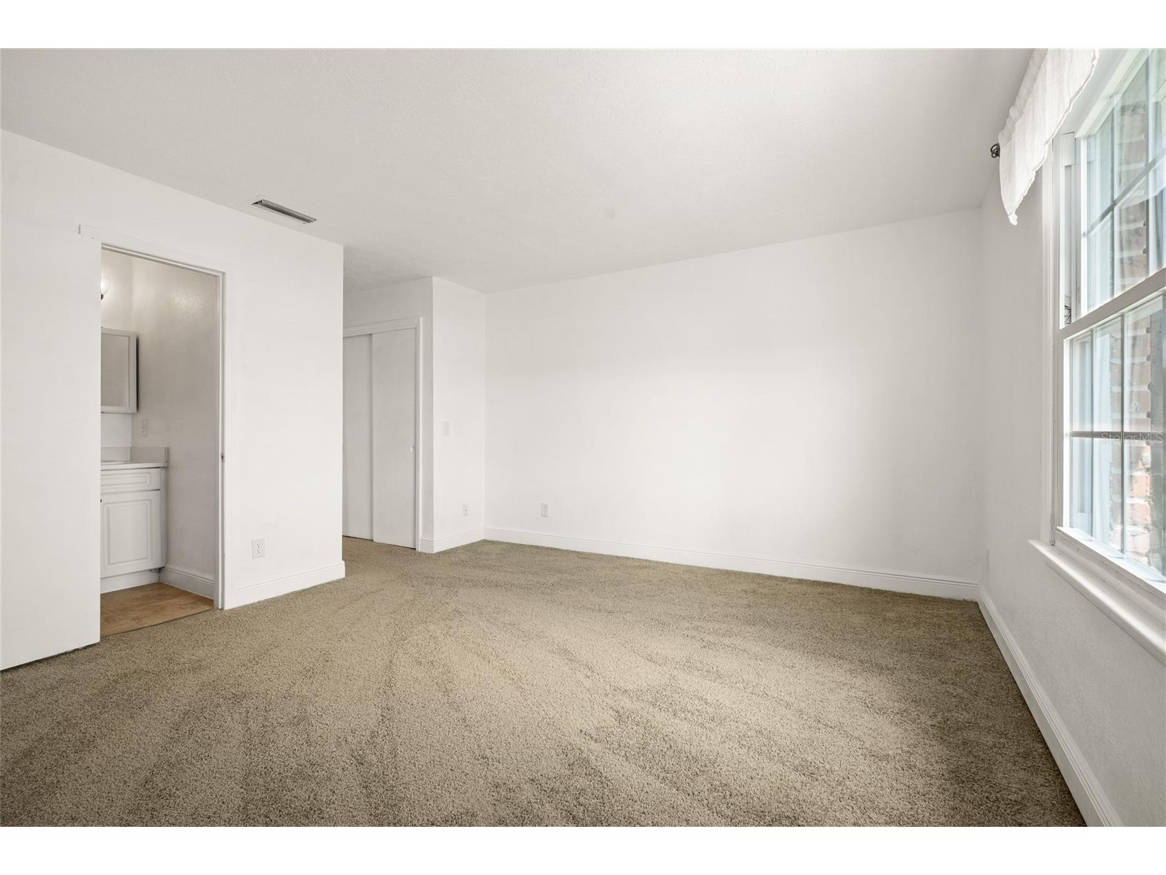 13734 Orange Sunset Drive Tampa FL 33618 - LAKE MAGDALENE TB8477492 image21