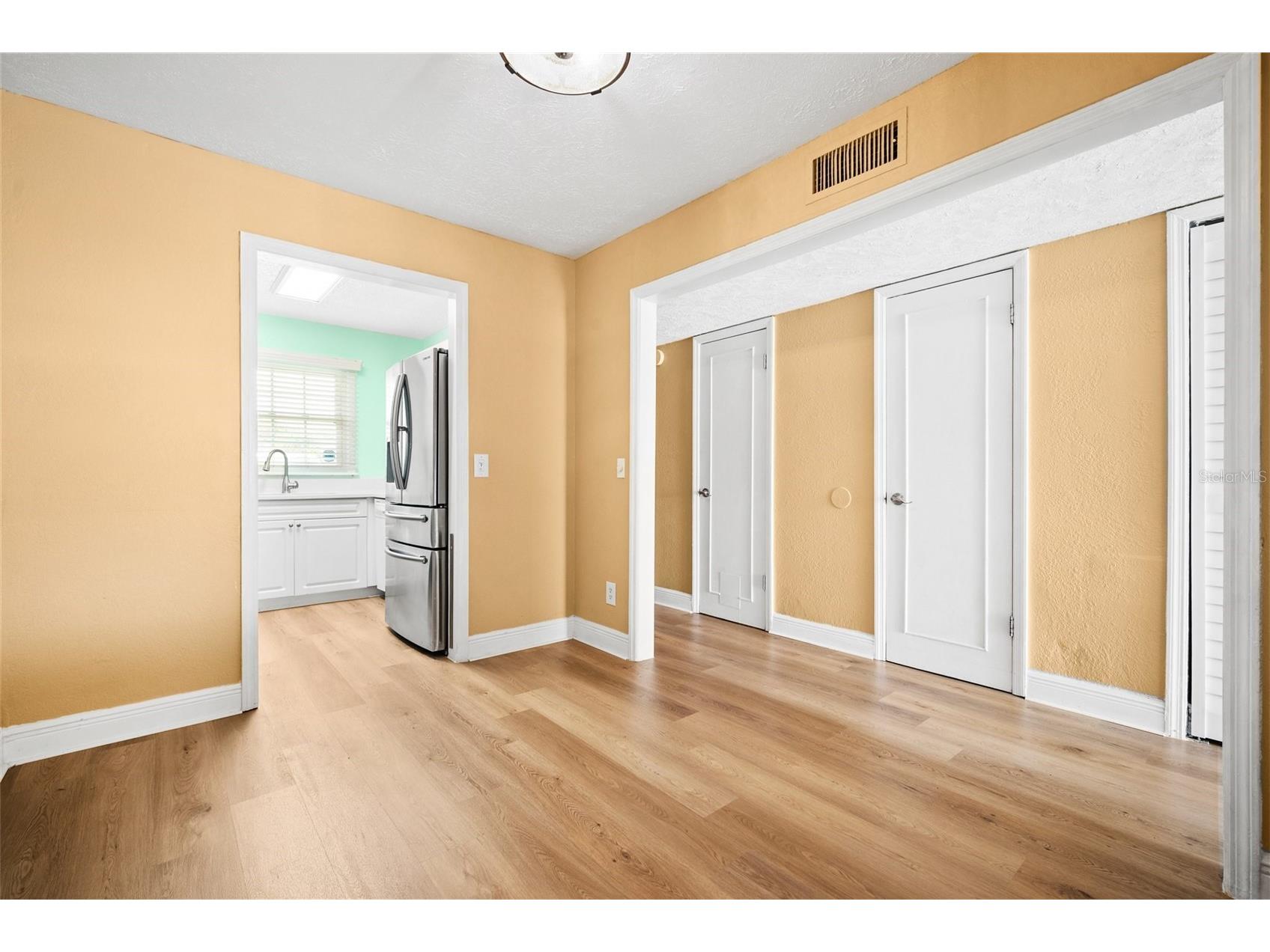 13734 Orange Sunset Drive Tampa FL 33618 - LAKE MAGDALENE TB8477492 image9